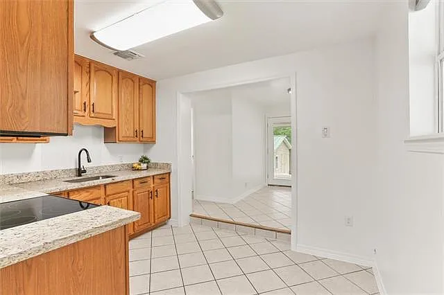 3 bed, 2.0 bath, 1290 sqft, $1,400 — Photo 4