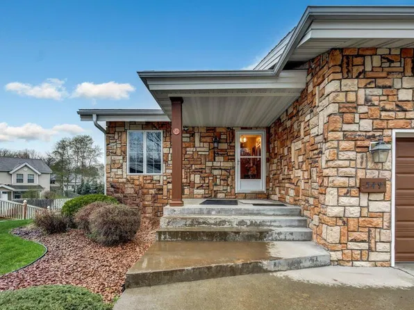 549 Brook Ln, Saint Cloud, MN 56301