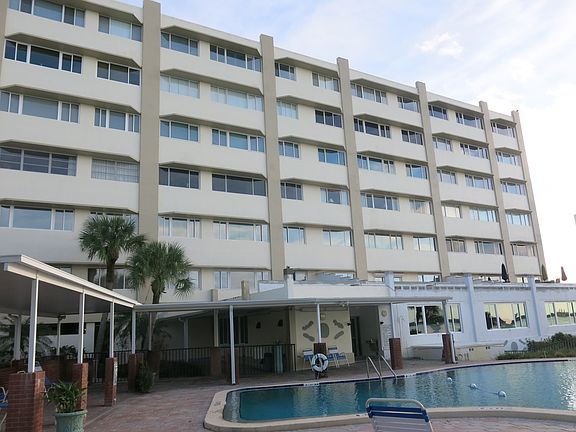 3rd image of 100 Bluff View Drive #117A