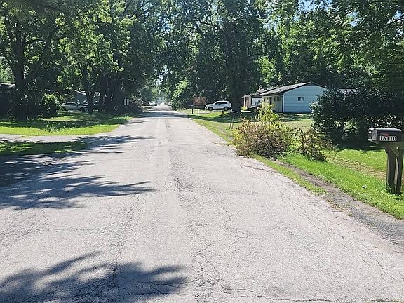 4th image of 16109 Saint Louis Ave