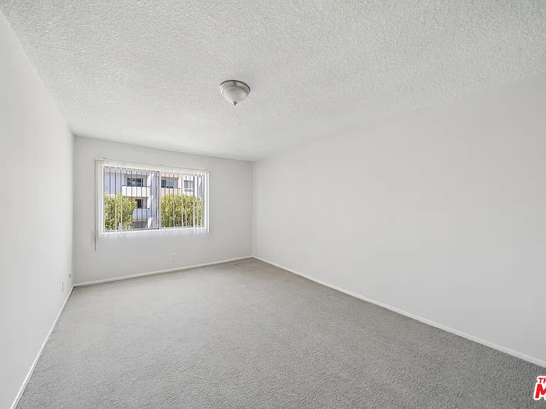 105 S Orlando Ave #201 — Photo 19