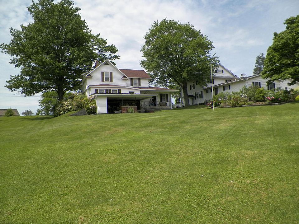 2nd image of 601 Walnut St