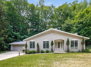 120 Grand Ave, Grand Haven, MI 49417
