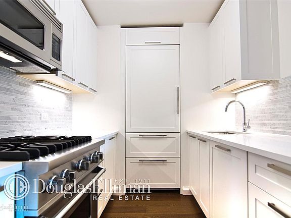 2nd image of 200 E 94th St APT 2711