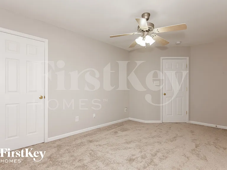 5633 Waverly Lynn Ln — Photo 11
