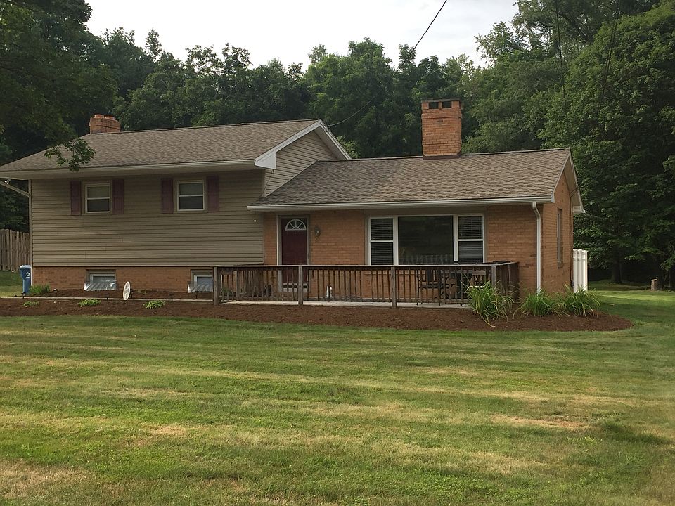 1st image of 112 Castle Dr