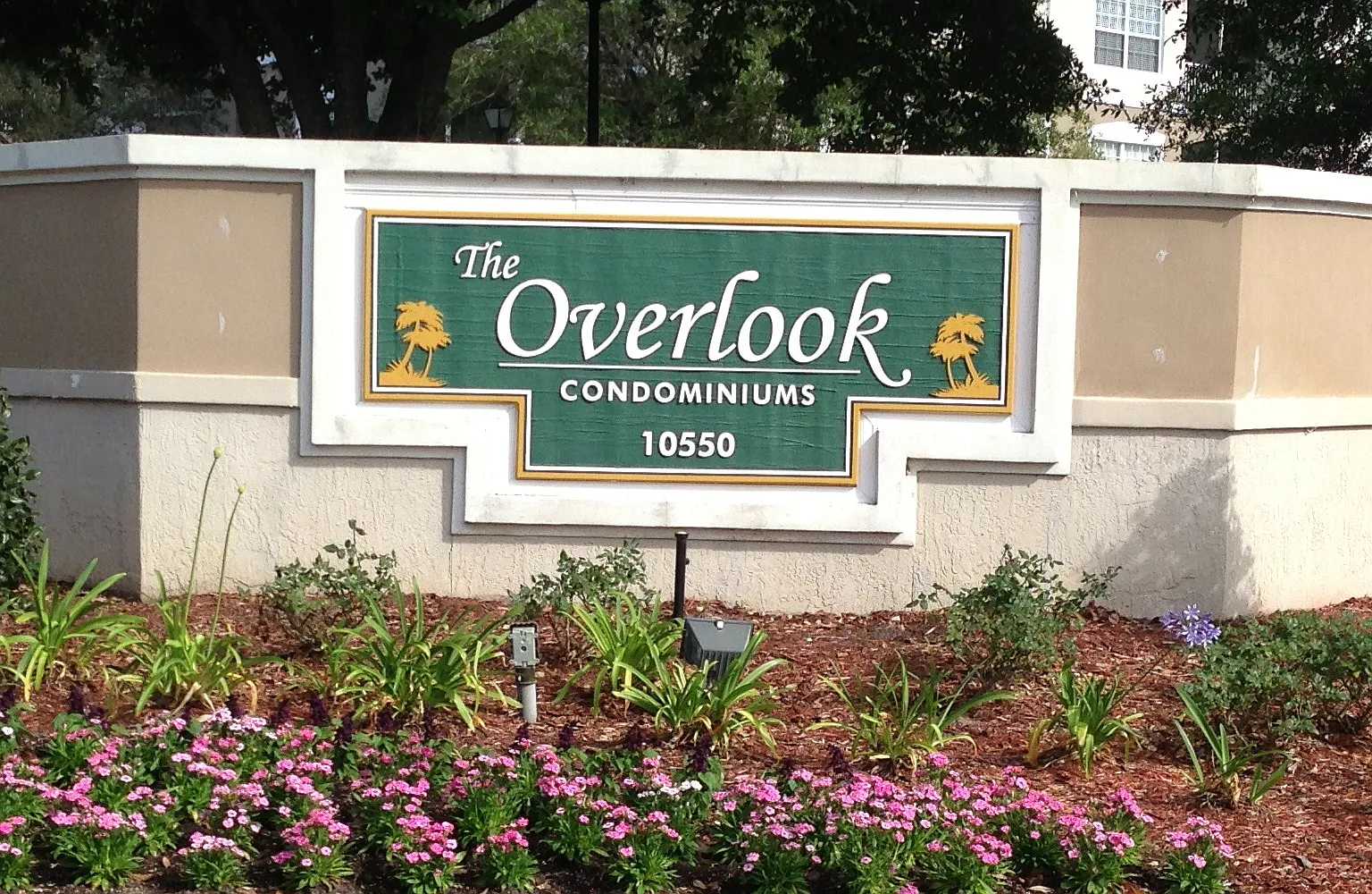 2 bed, 1050 sqft, $1,515 — Photo 1