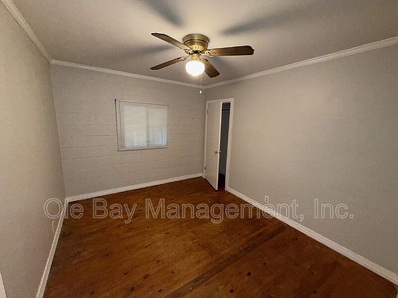 5th image of 3371 Park St