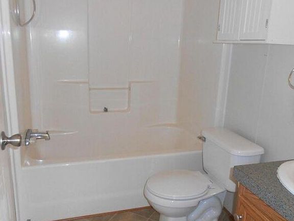 5th image of 45170 Settlers Ln