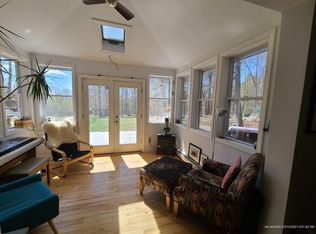 112 Mountain Rd, Raymond, ME 04071