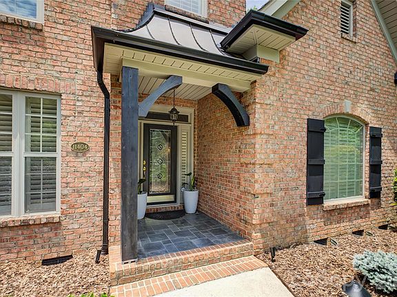 4th image of 11404 Fernside Dr