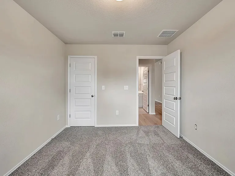 4509 Lava Island Dr — Photo 8
