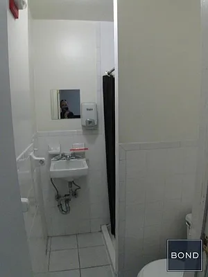 Rented by Bond New York | media 11