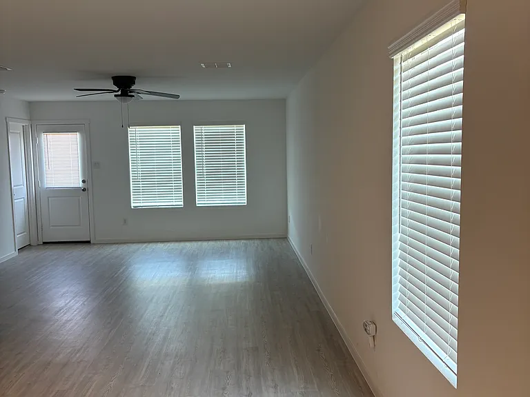 1622 Grassy Pond Rd — Photo 5