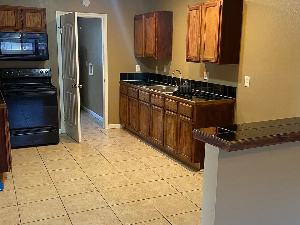 1st image of 2111 Octavia Dr