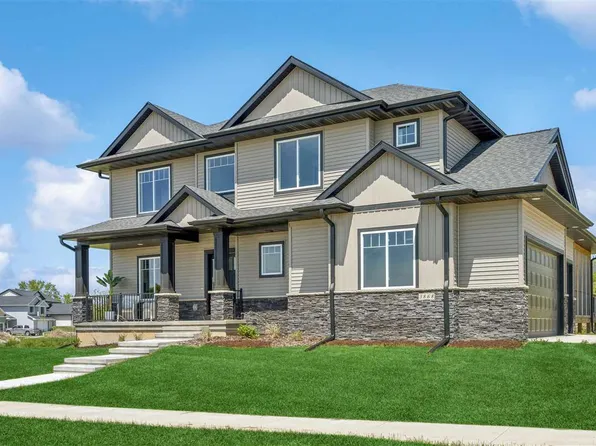 3868 Winnsboro Dr, Iowa City, IA 52245