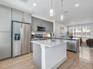 Victoria Row, Dallas, TX 75215