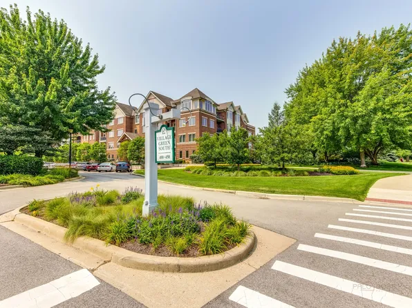 400 Village Green Pkwy #106, Lincolnshire, IL 60069