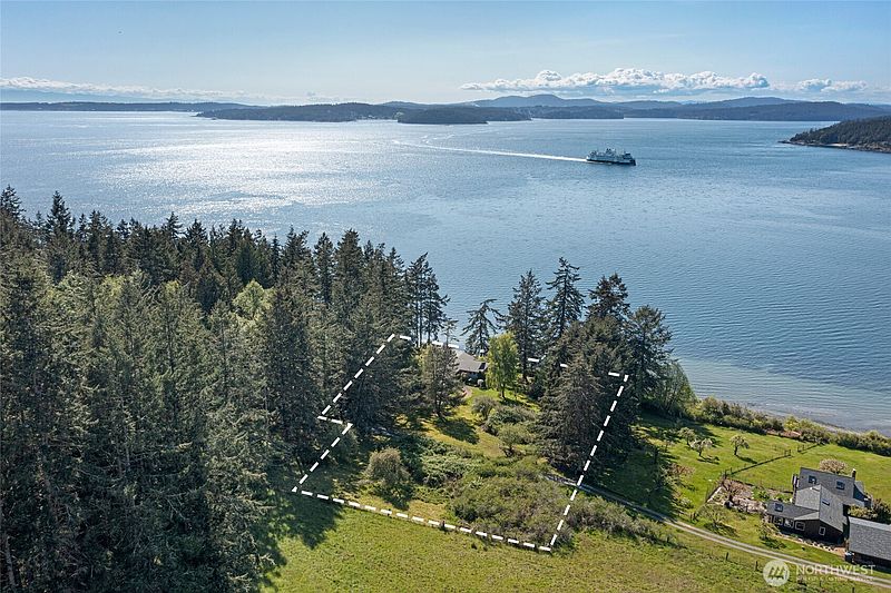 3rd image of 230 Gem Farm Lane