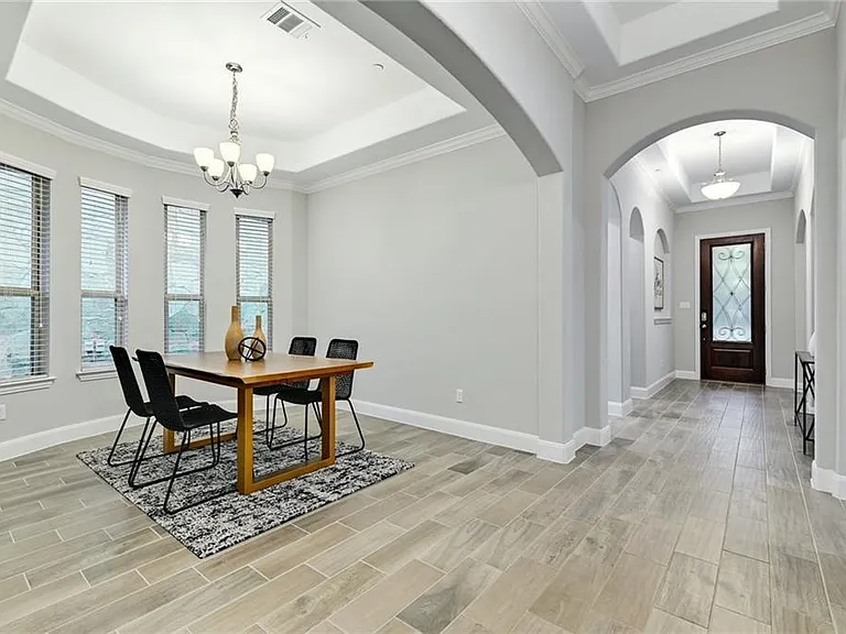 204 Maxwell Way — Photo 4
