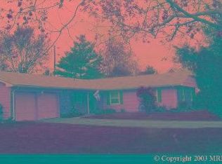 4216 Middle Ridge Dr, Fairfax, VA 22033