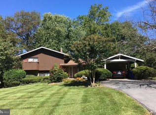 18644 Queen Elizabeth Dr, Brookeville, MD 20833