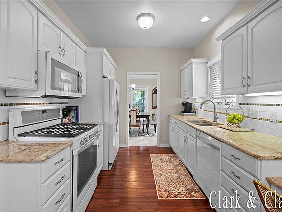 3rd image of 1950 Hidden Oak Ct SE