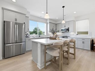 370 Volary Gln, Escondido, CA 92025