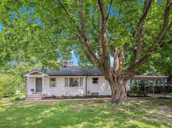 1014 Cutter Pkwy SE, Grand Rapids, MI 49546