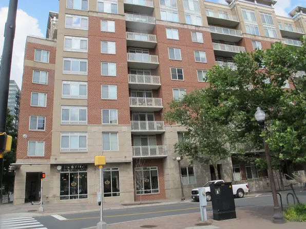 820 N Pollard St, Arlington, VA