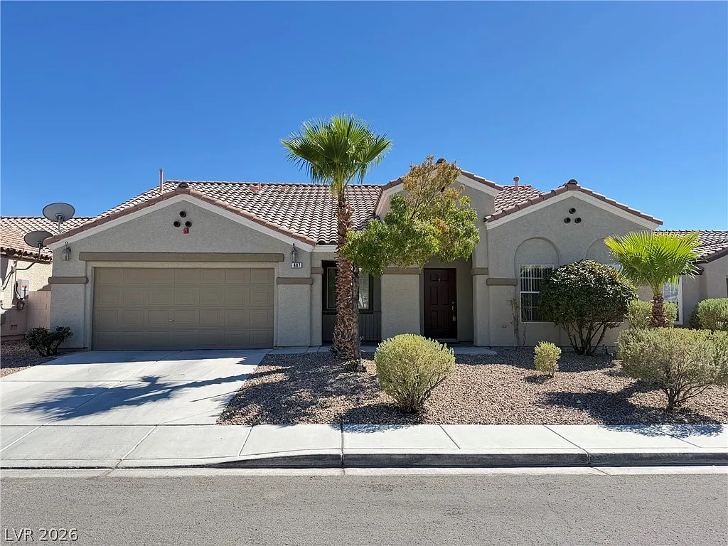 4 bed, 2.0 bath, 2234 sqft, $2,100 — Photo 1