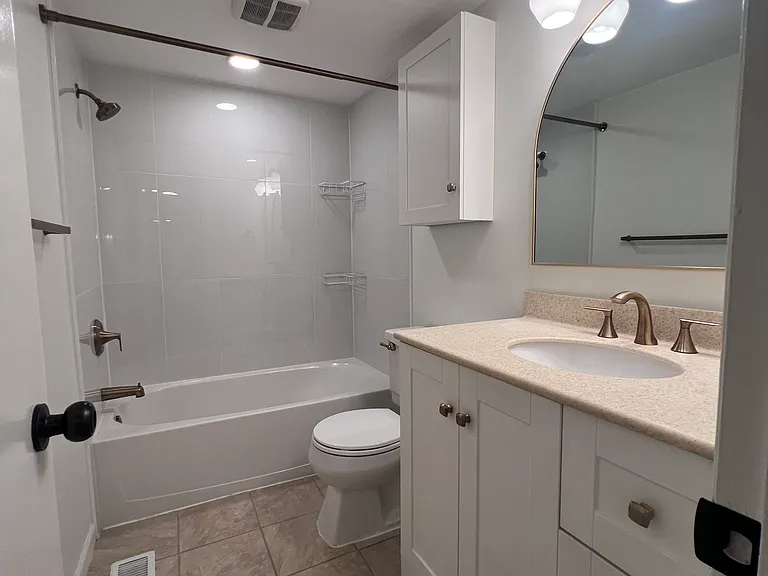 full bathroom