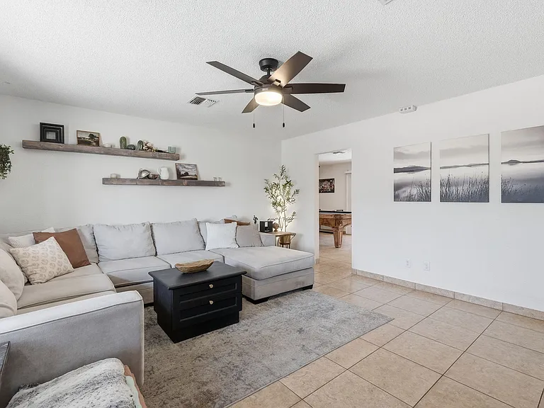 8021 E Oak St — Photo 14
