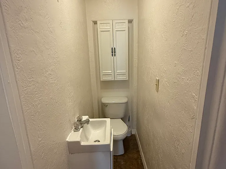 4 Ferguson Pl #1 — Photo 9