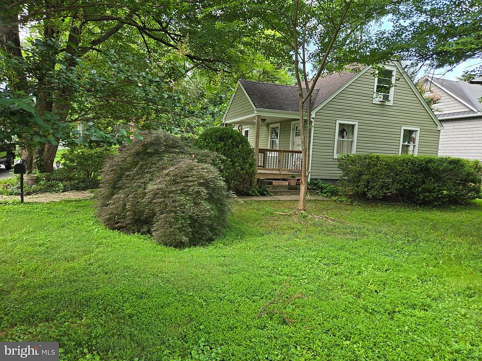2nd image of 10709 Scott Dr