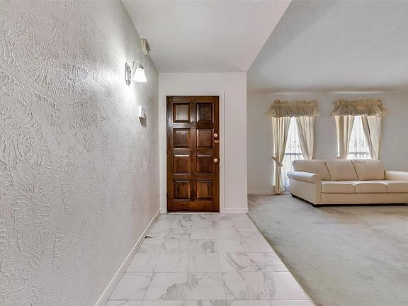4th image of 4128 Shagbark St
