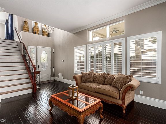 5th image of 9802 White Lilac St