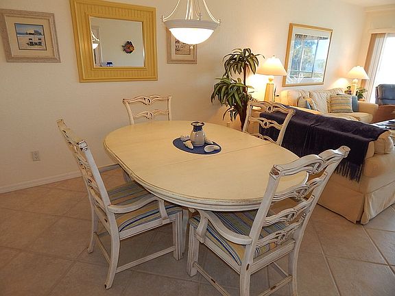 Formal Dining
