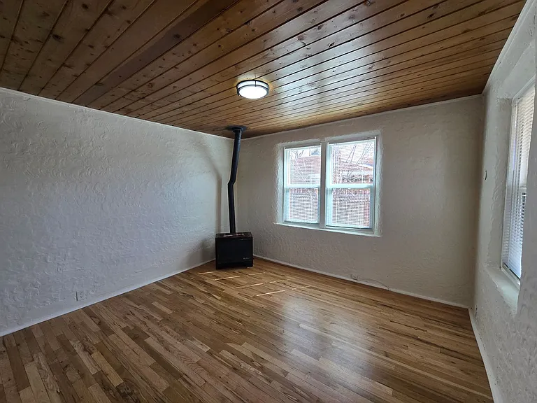 508 Franklin Ave — Photo 6