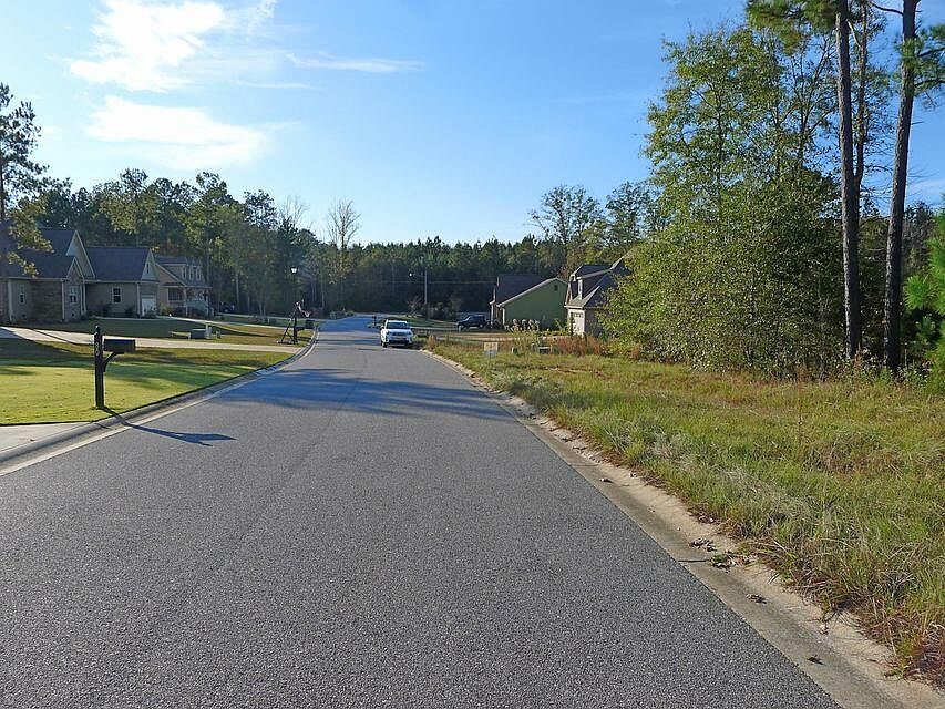 2nd image of 13 Magnolia Estates Dr