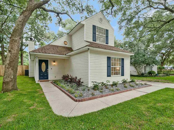 6102 Chablis Ln, Pensacola, FL 32504