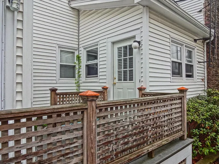 16 Mann Ave #1B — Photo 24