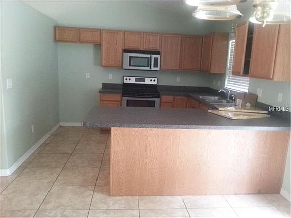 5th image of 15658 Avalon Ave