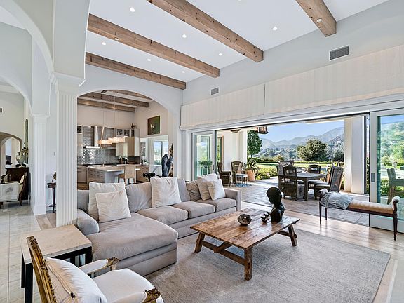 3rd image of 2041 Shadow Creek Dr