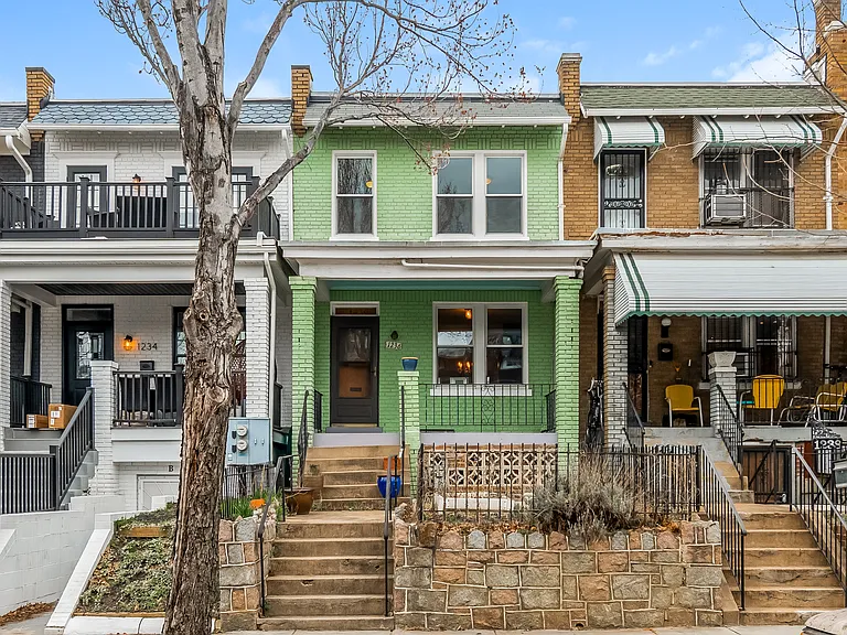 1236 Oates St NE — Photo 22