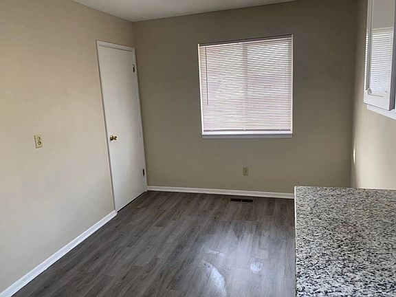 5th image of 7110 NW Berkley Dr