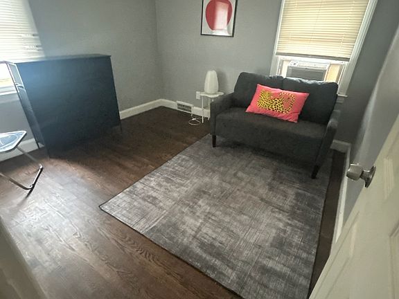 4th image of 5284 Devonshire Rd #2