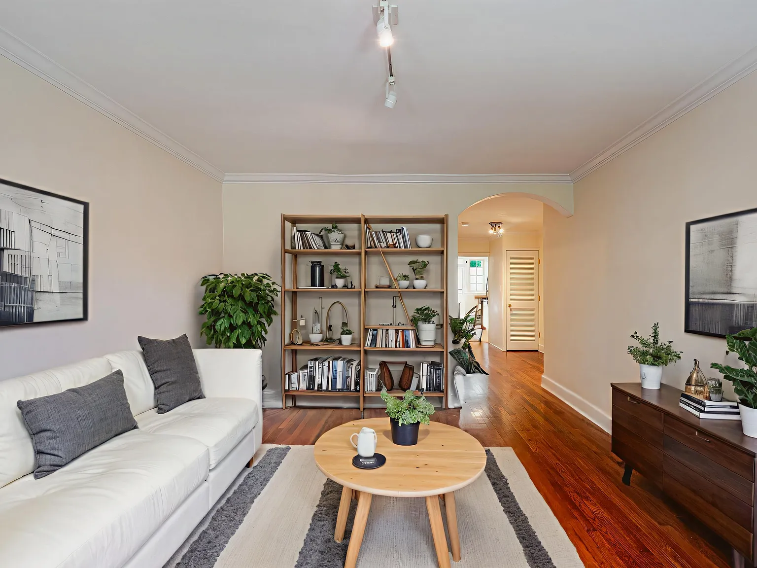 Studio, $2,295 — Photo 2