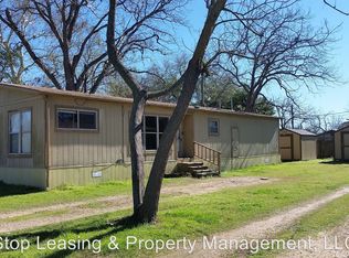 406 Byrne St, Smithville, TX 78957