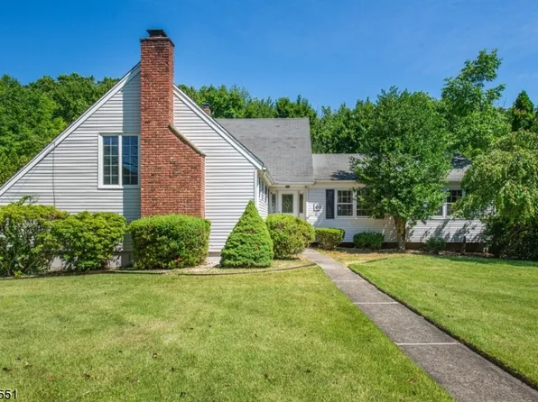 6 Normandy Dr, Parsippany-Troy Hills Twp., NJ 07054